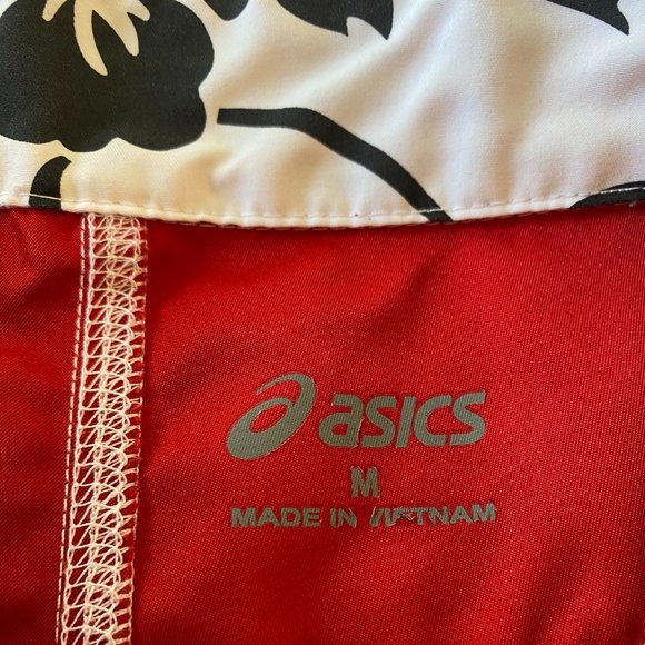 Asics Red & White Running Training Athletic Short Shorts NWOT Women's Size M - Picture 5 of 14